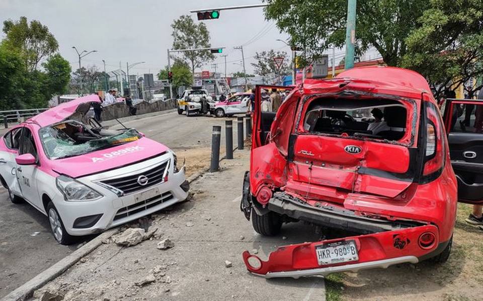  Al menos 11 heridos deja aparatoso choque sobre avenida Insurgentes Sur -  La Prensa | Noticias policiacas, locales, nacionales